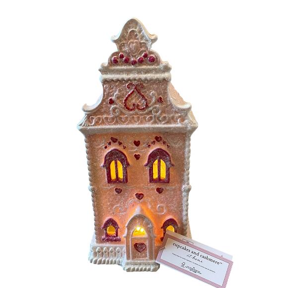 Cupcakes & Cashmere Pink LED Gingerbread House 14in Valentines Day Decor New - Picture 2 of 16